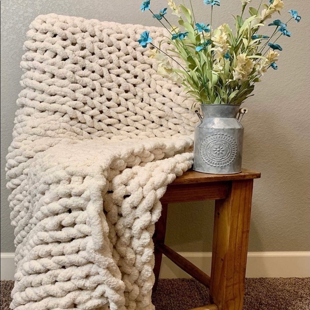 Knit blanket